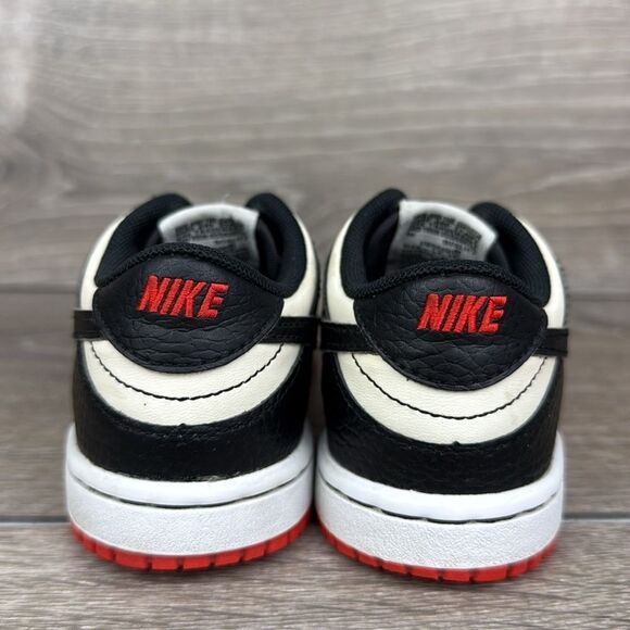 Nike Dunk Low ChicagoToddler Boy Sz 9 Red White Black Lace Sneakers DC9562-100 - Picture 4 of 10